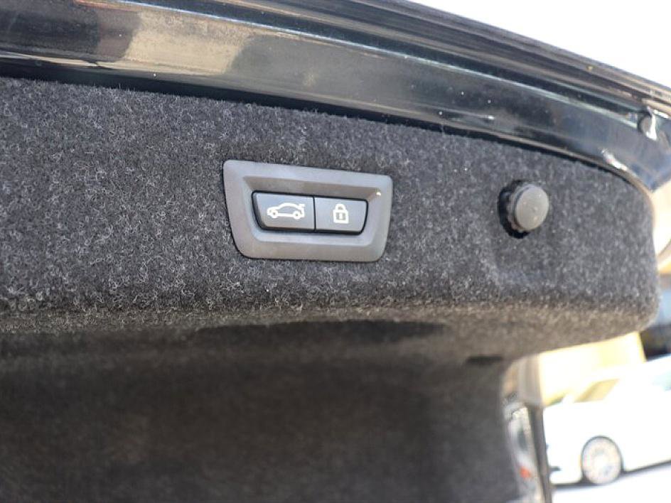 Used 2020 BMW 530i image 25