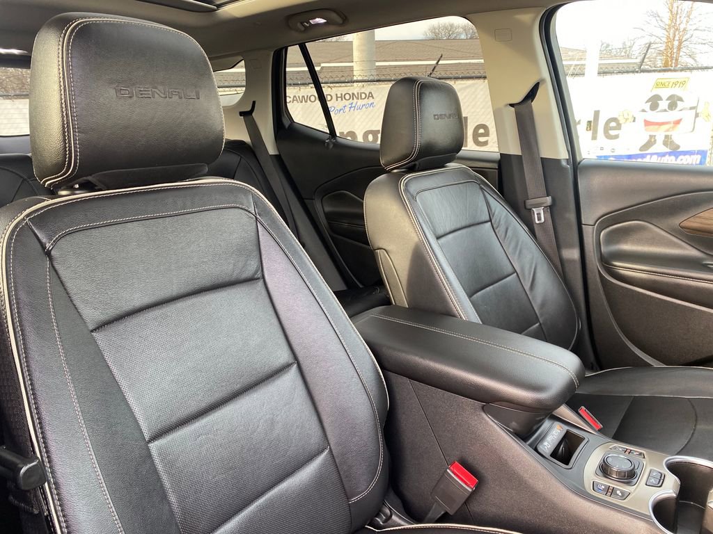 Used 2019 GMC Terrain Denali w/ Advanced Safety Package image 18