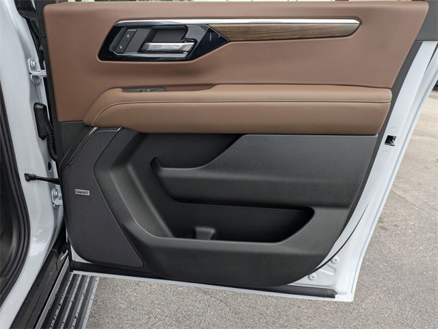 New 2026 Chevrolet Suburban High Country image 39