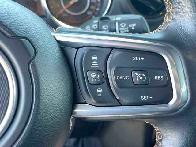 Used 2021 Jeep Wrangler Unlimited Sahara AWD/4WD image 35
