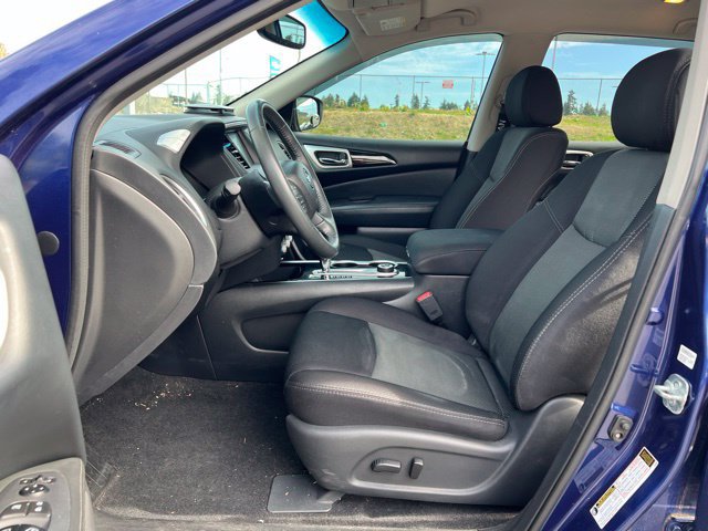 Used 2018 Nissan Pathfinder SV AWD/4WD image 11
