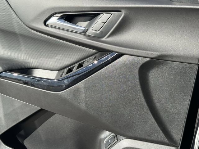 New 2026 Chevrolet Equinox LT w/ Convenience Package II image 21