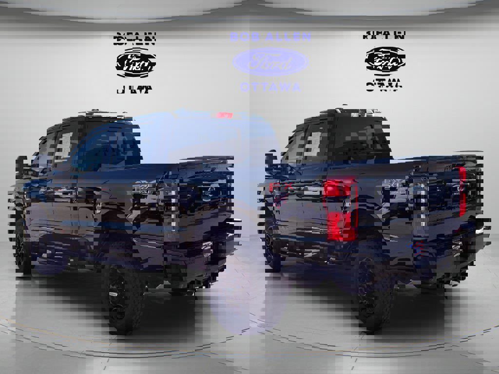 Used 2023 Ford F250 XLT w/ XLT Premium Package AWD/4WD image 11