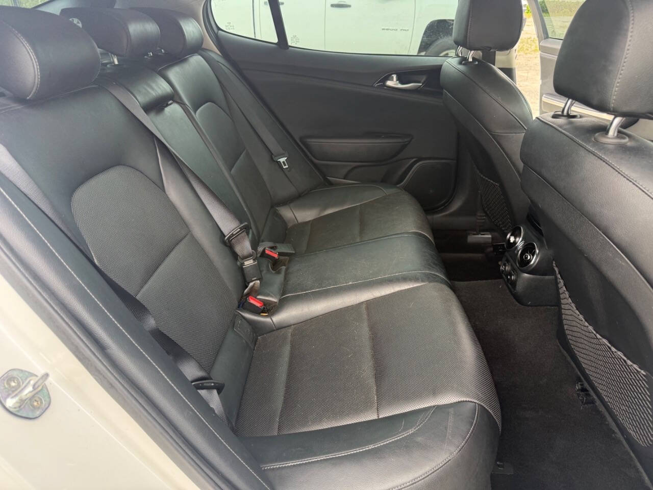 Used 2019 Kia Stinger RWD image 30