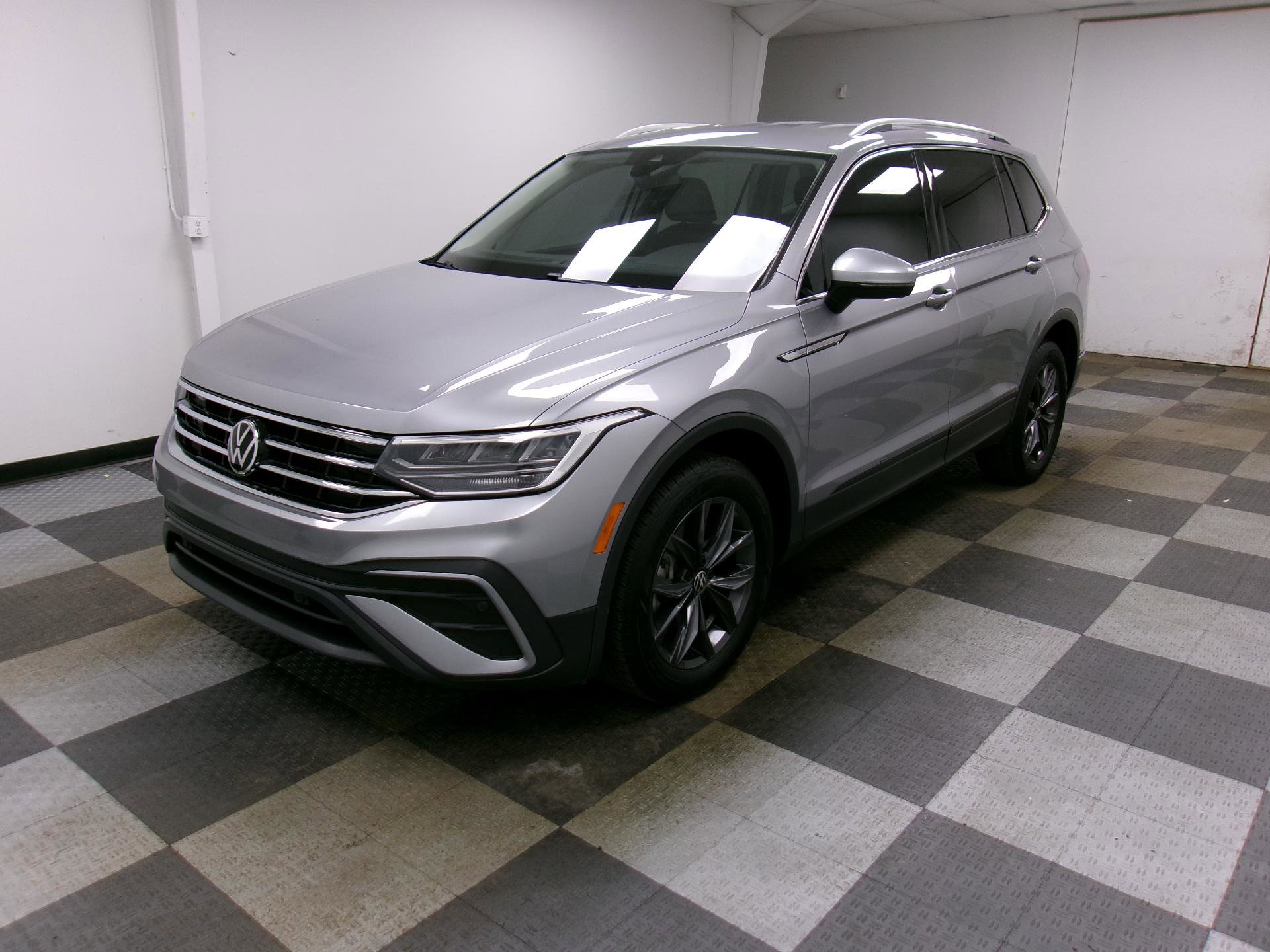 Used 2022 Volkswagen Tiguan SE
