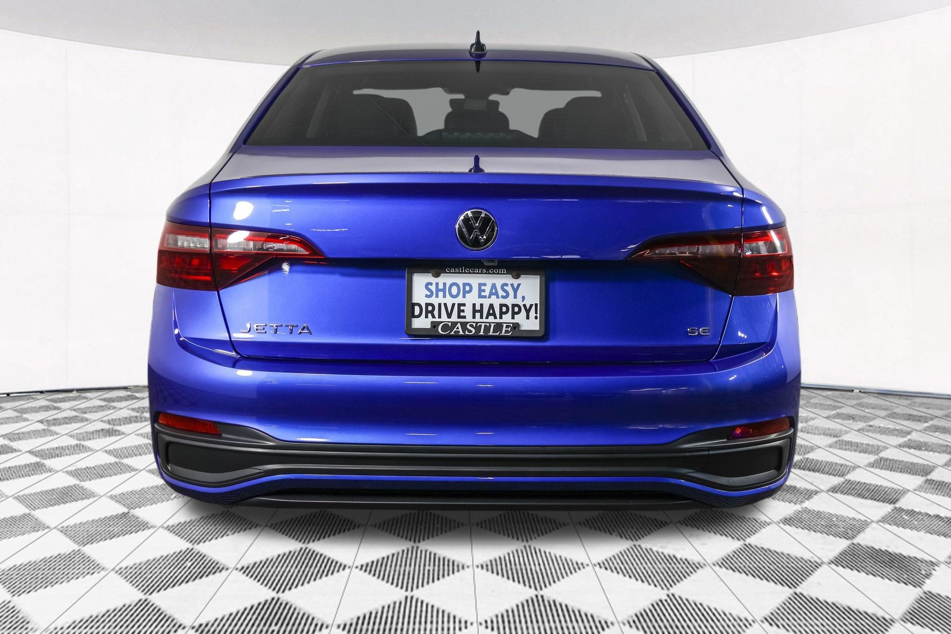 Used 2024 Volkswagen Jetta SE image 16