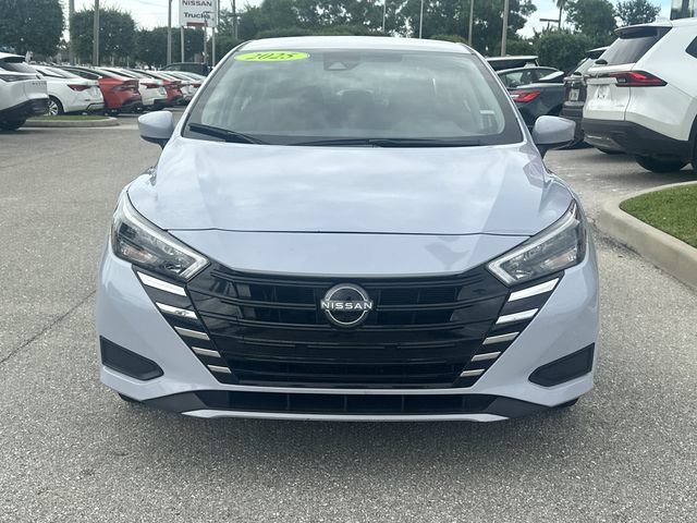 Used 2025 Nissan Versa SV FWD image 4