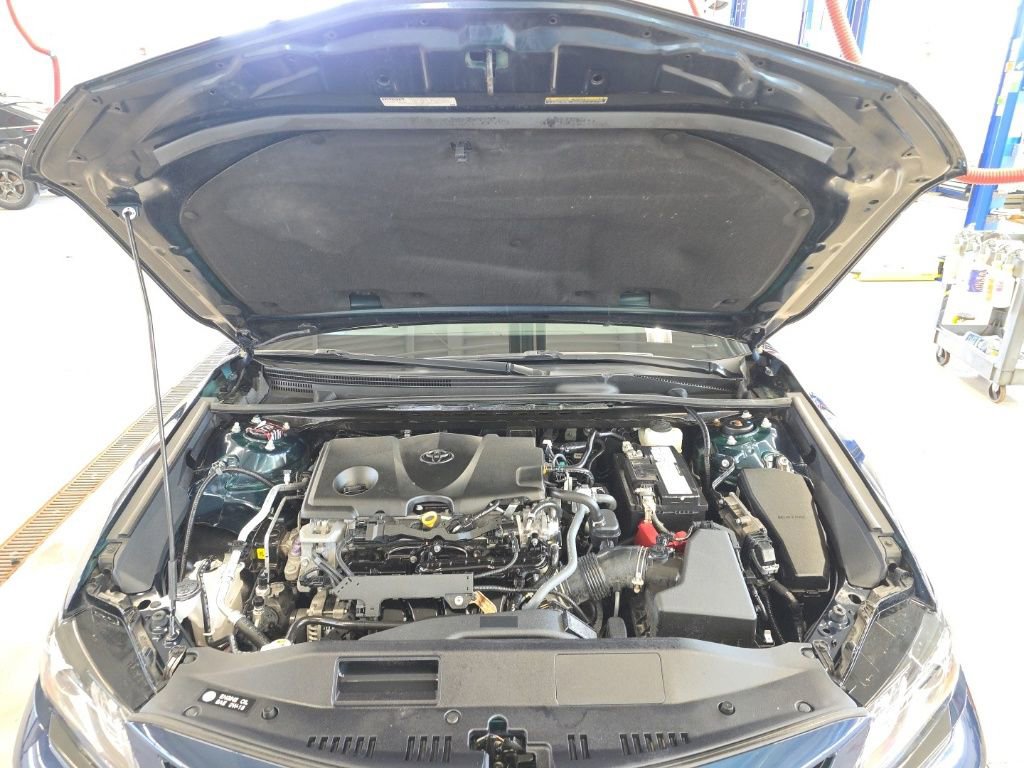 Used 2021 Toyota Camry XSE image 25