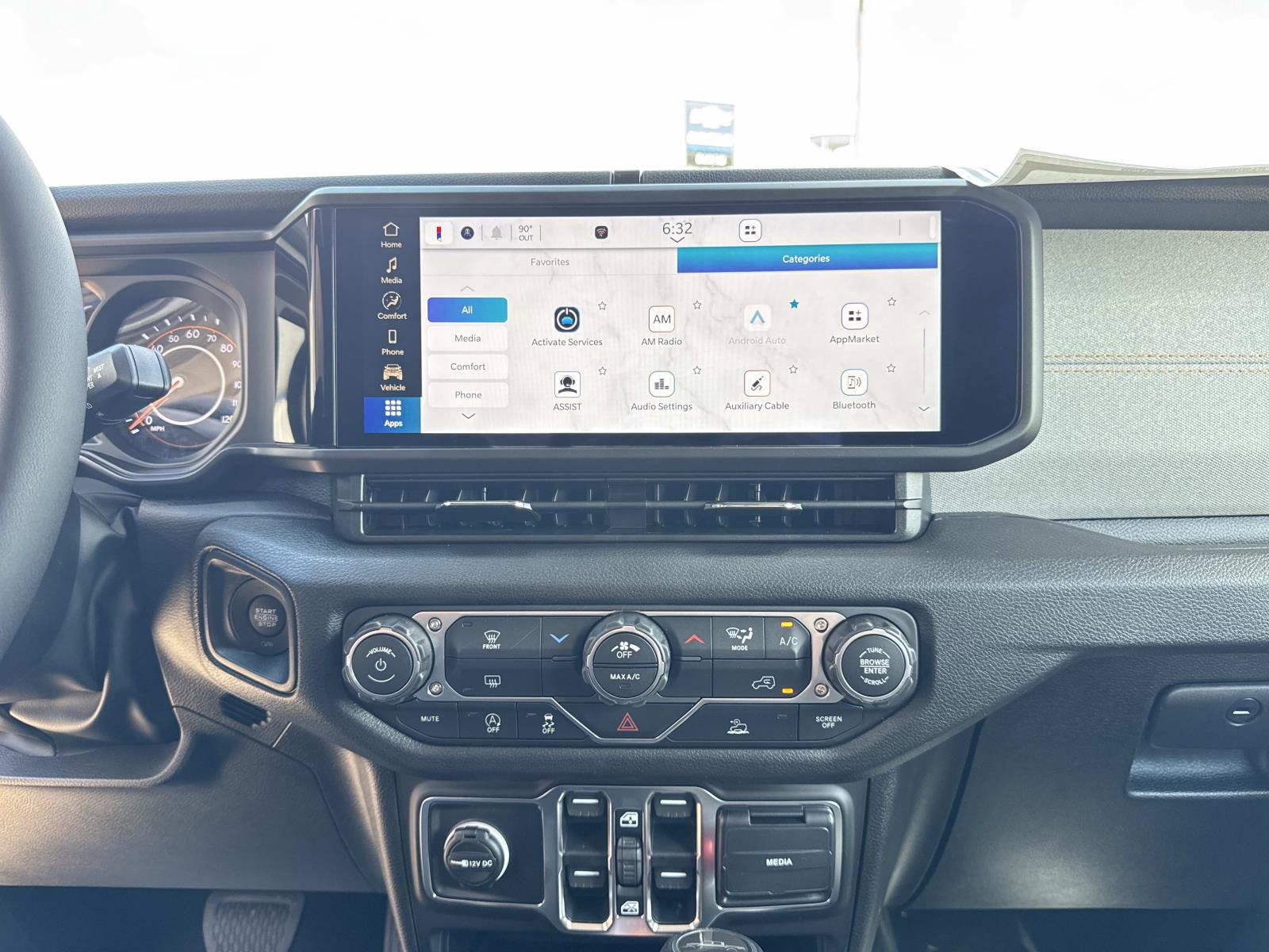 New 2026 Jeep Gladiator Sport AWD/4WD image 11