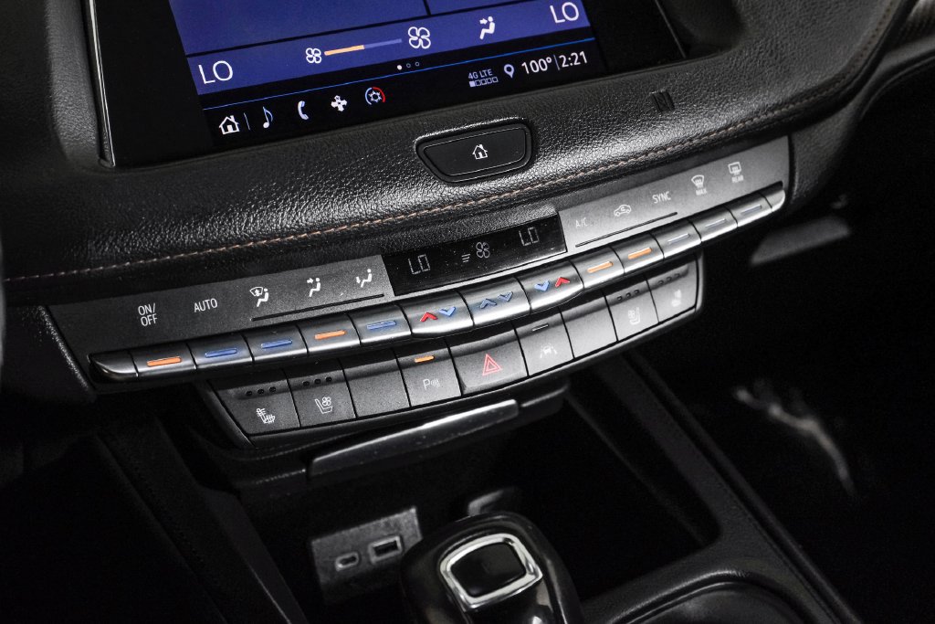 Used 2019 Cadillac XT4 Sport FWD image 23