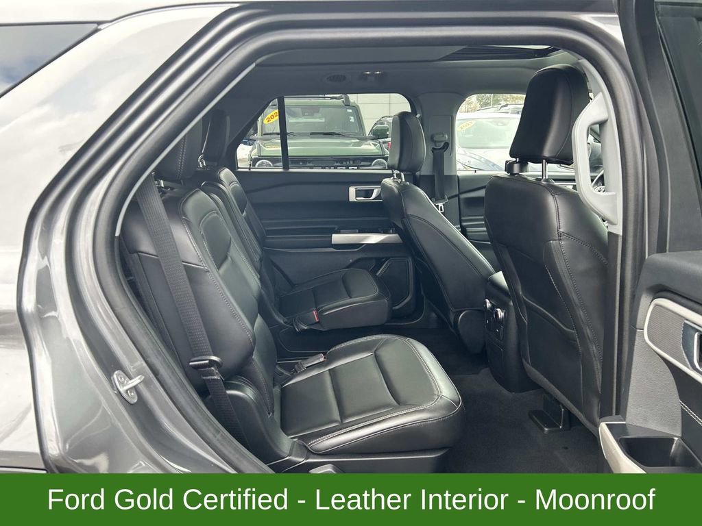 Certified 2022 Ford Explorer XLT w/ Equipment Group 202A image 15