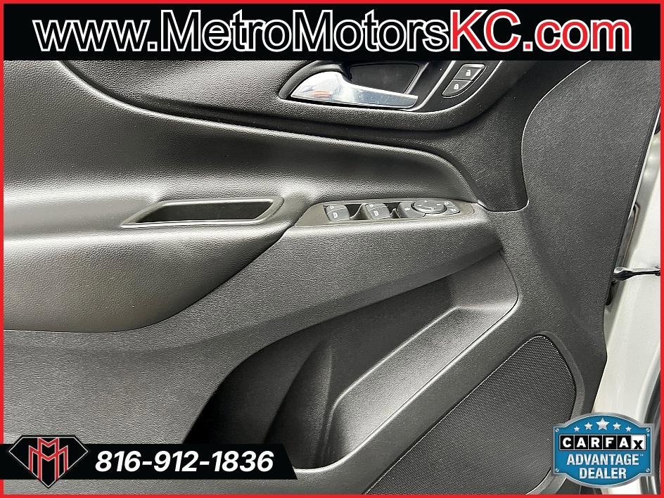 Used 2021 Chevrolet Equinox LT image 17