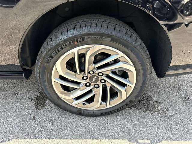 New 2025 Lincoln Navigator Reserve image 11