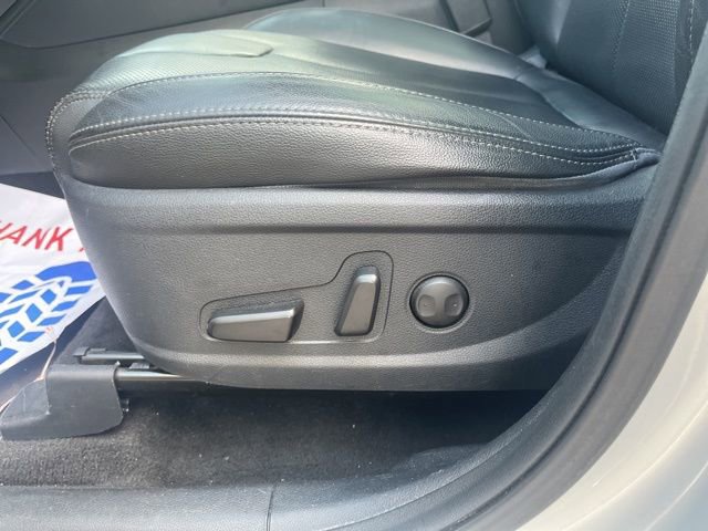 Used 2019 Hyundai Santa Fe Limited image 18