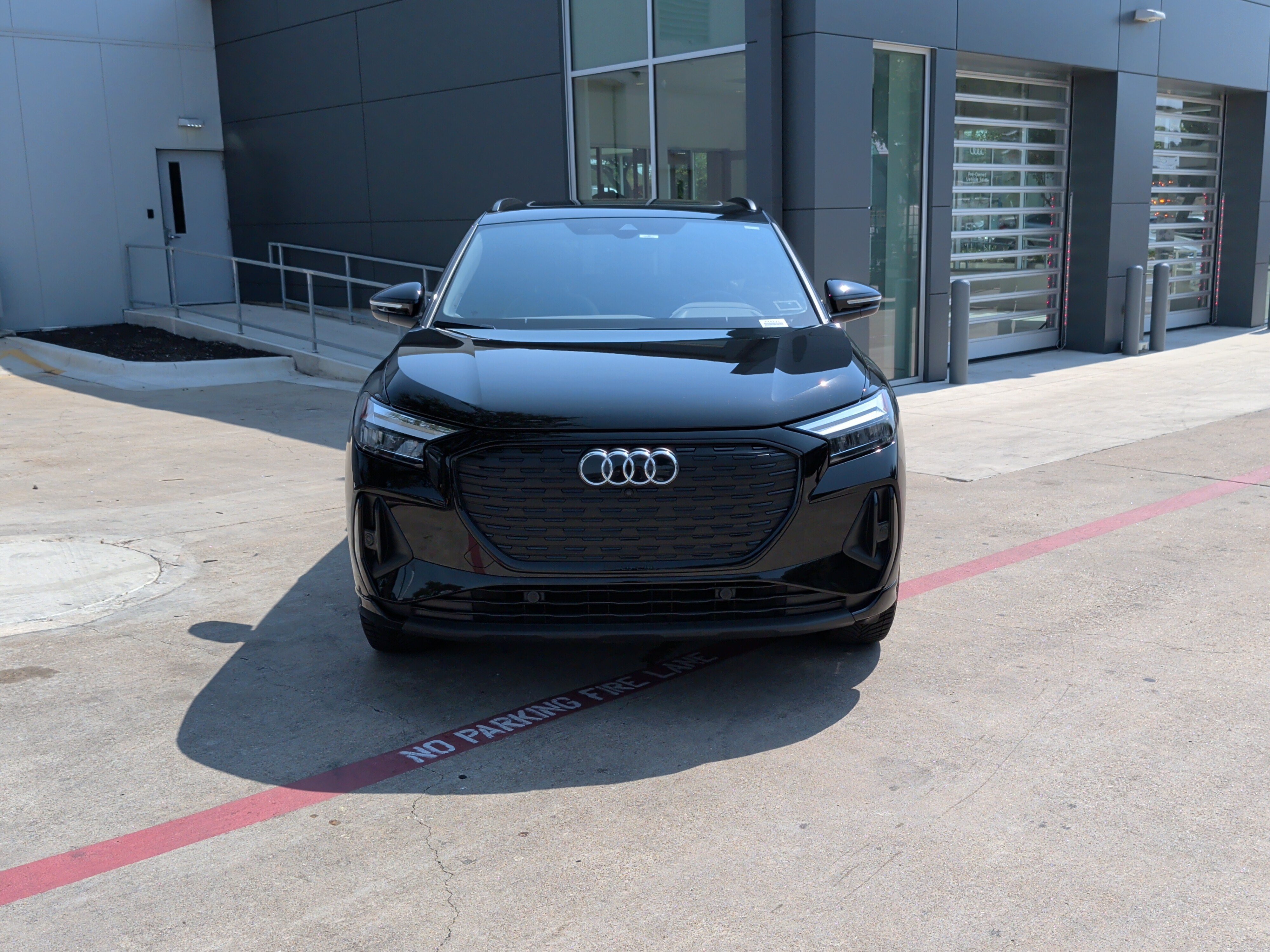 Certified 2023 Audi Q4 e-tron Premium Plus w/ Premium Plus AWD/4WD image 3