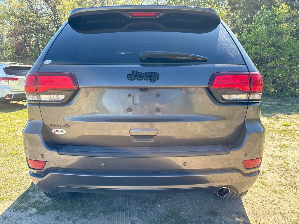 Used 2019 Jeep Grand Cherokee Altitude AWD/4WD image 4