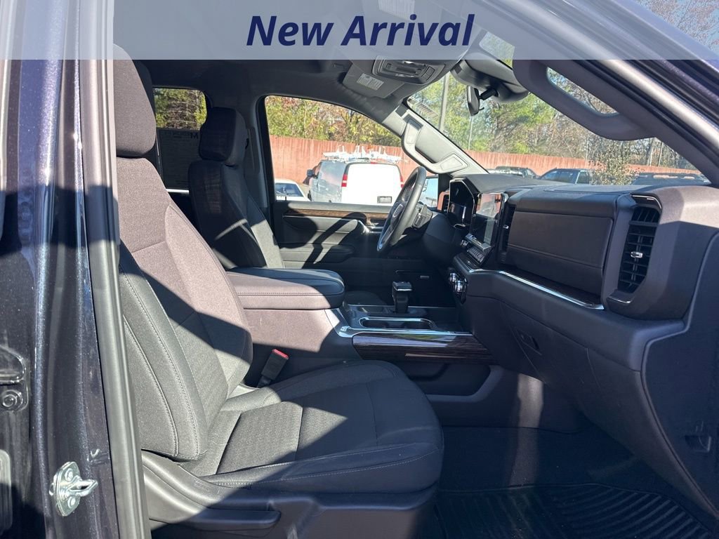 Certified 2025 GMC Sierra 1500 Elevation w/ Preferred Package image 8