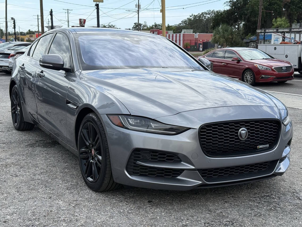 Used 2020 Jaguar XE S RWD image 9
