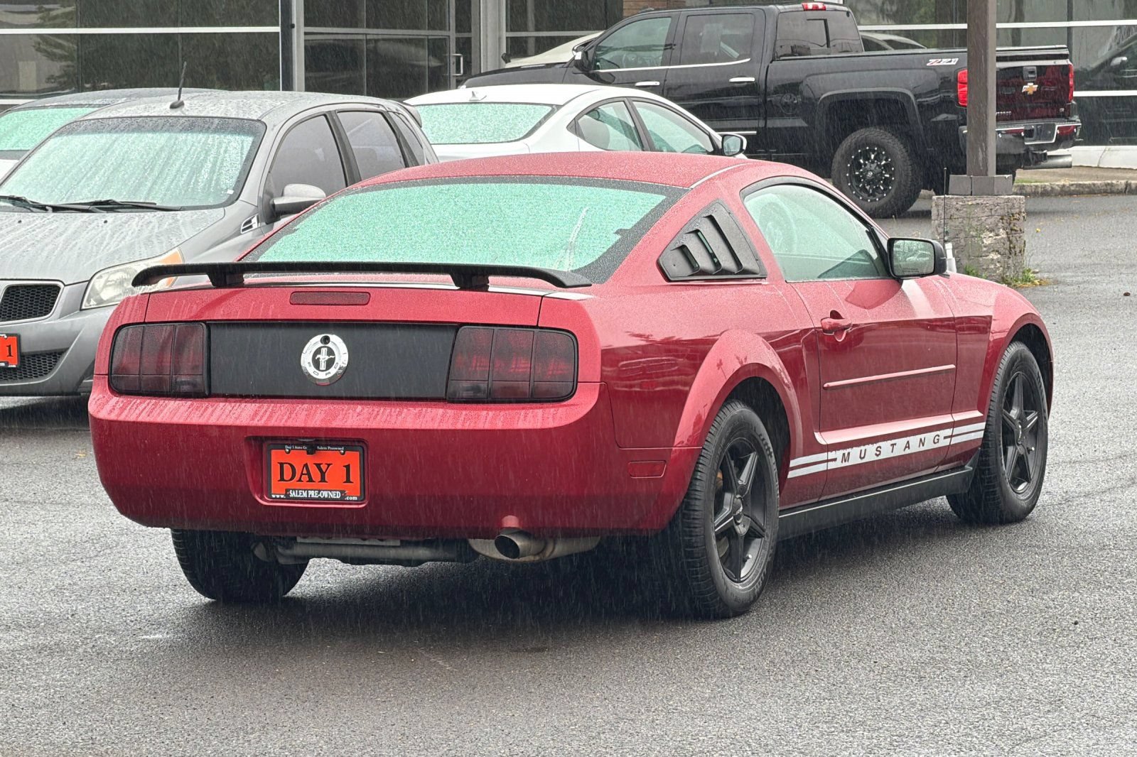 Used 2005 Ford Mustang Premium RWD image 5