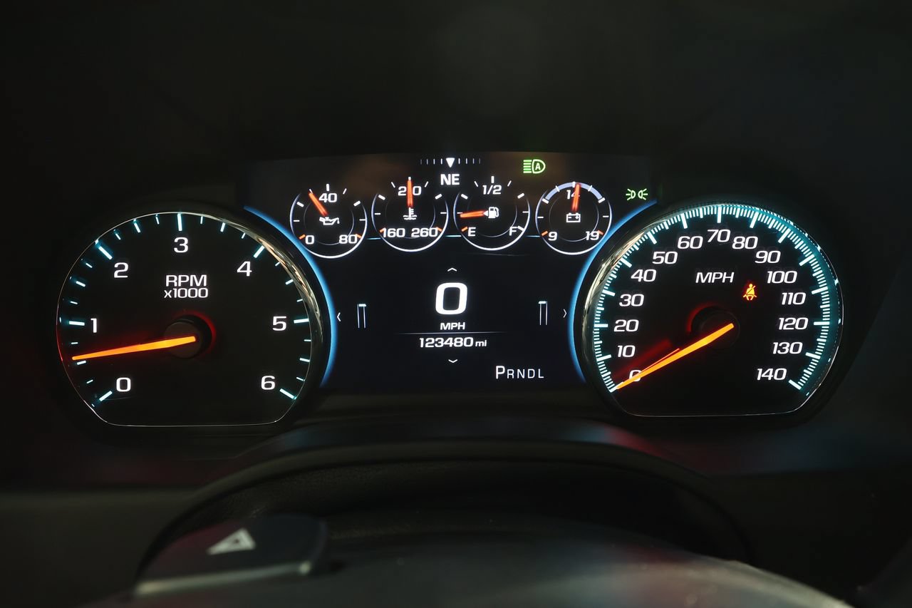 Used 2018 GMC Yukon Denali w/ Denali Ultimate Package AWD/4WD image 8