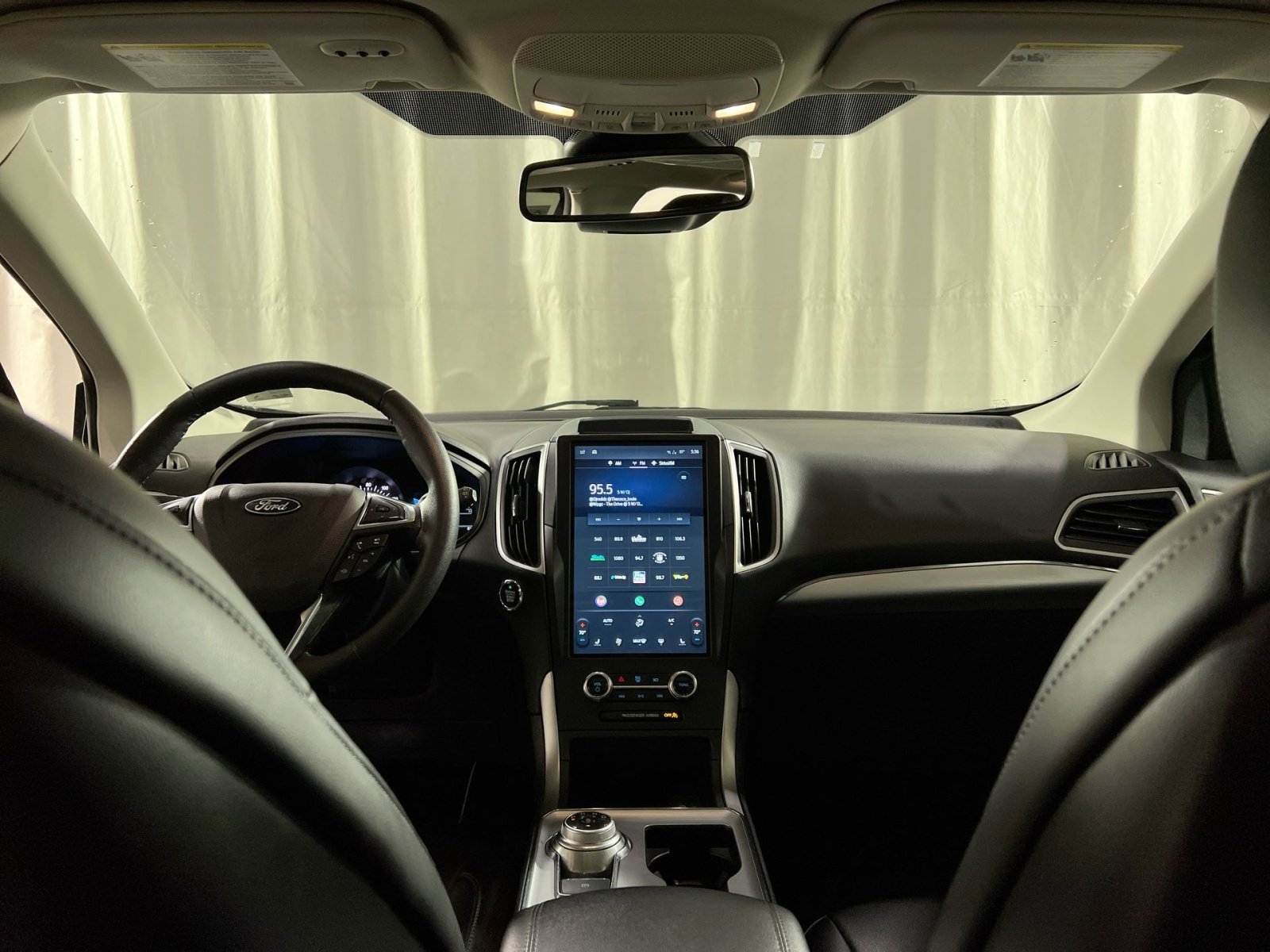 Used 2022 Ford Edge SEL w/ Convenience Package image 17