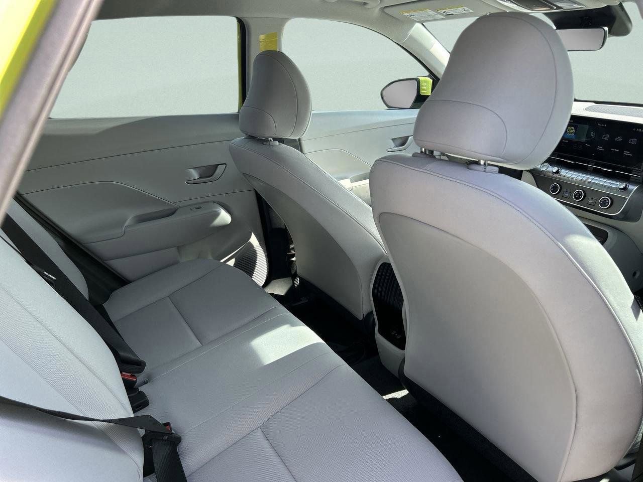 New 2026 Hyundai Kona SE image 18