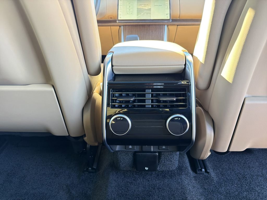 New 2026 Land Rover Range Rover SE image 20