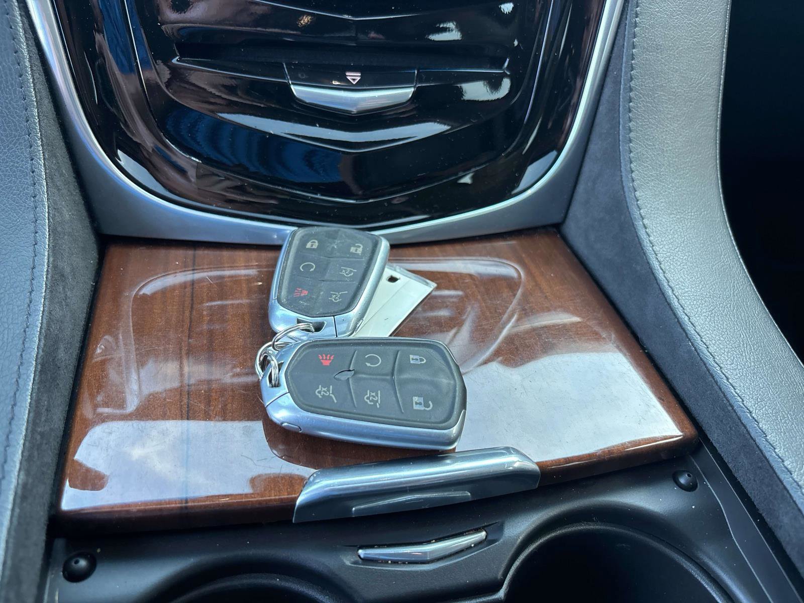 Used 2020 Cadillac Escalade ESV Luxury image 29