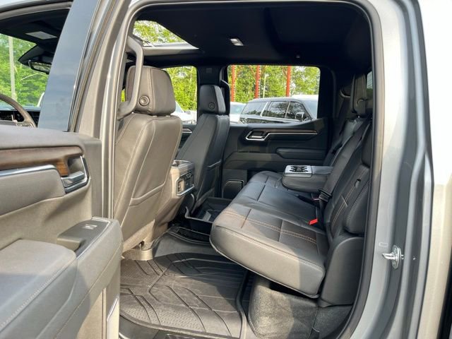 Used 2025 Chevrolet Silverado 1500 High Country w/ High Country Premium Package AWD/4WD image 22