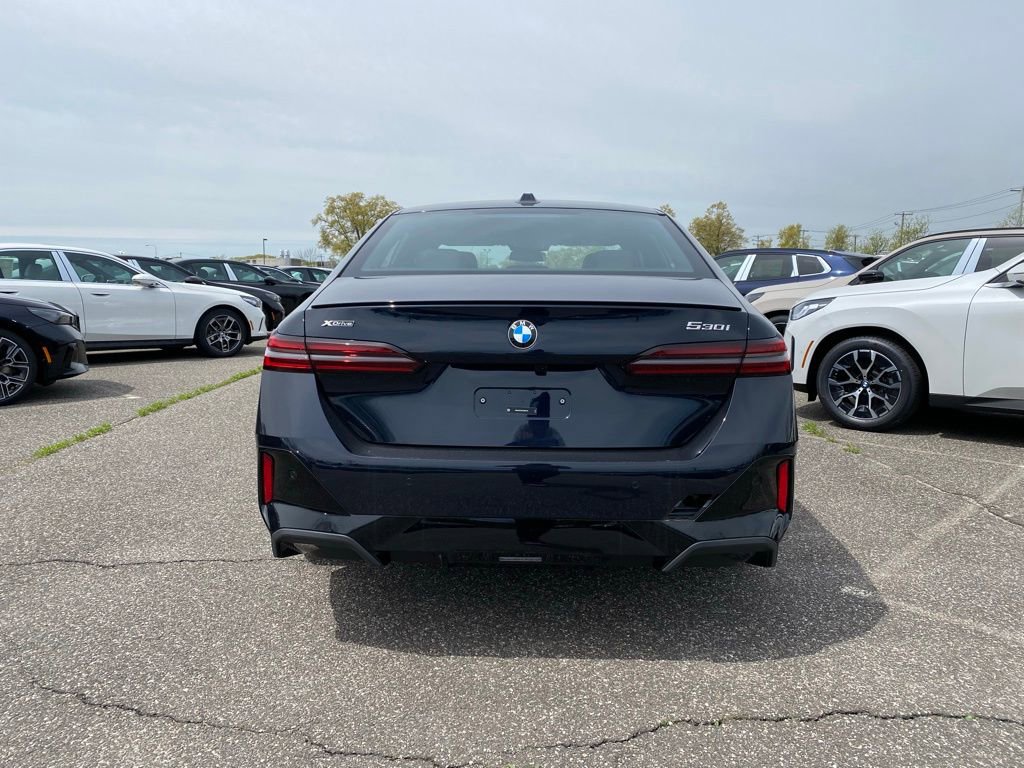 New 2026 BMW 530i xDrive AWD/4WD image 3