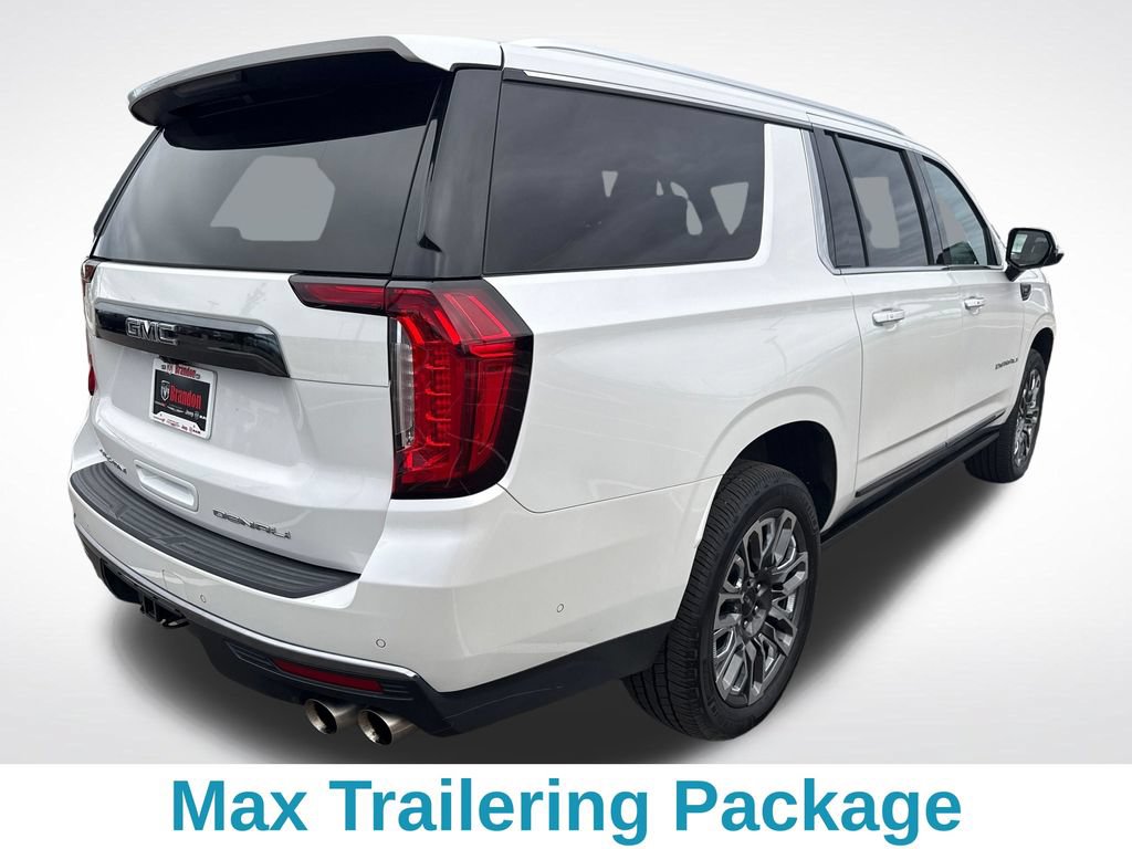 Used 2023 GMC Yukon XL Denali Ultimate AWD/4WD image 5