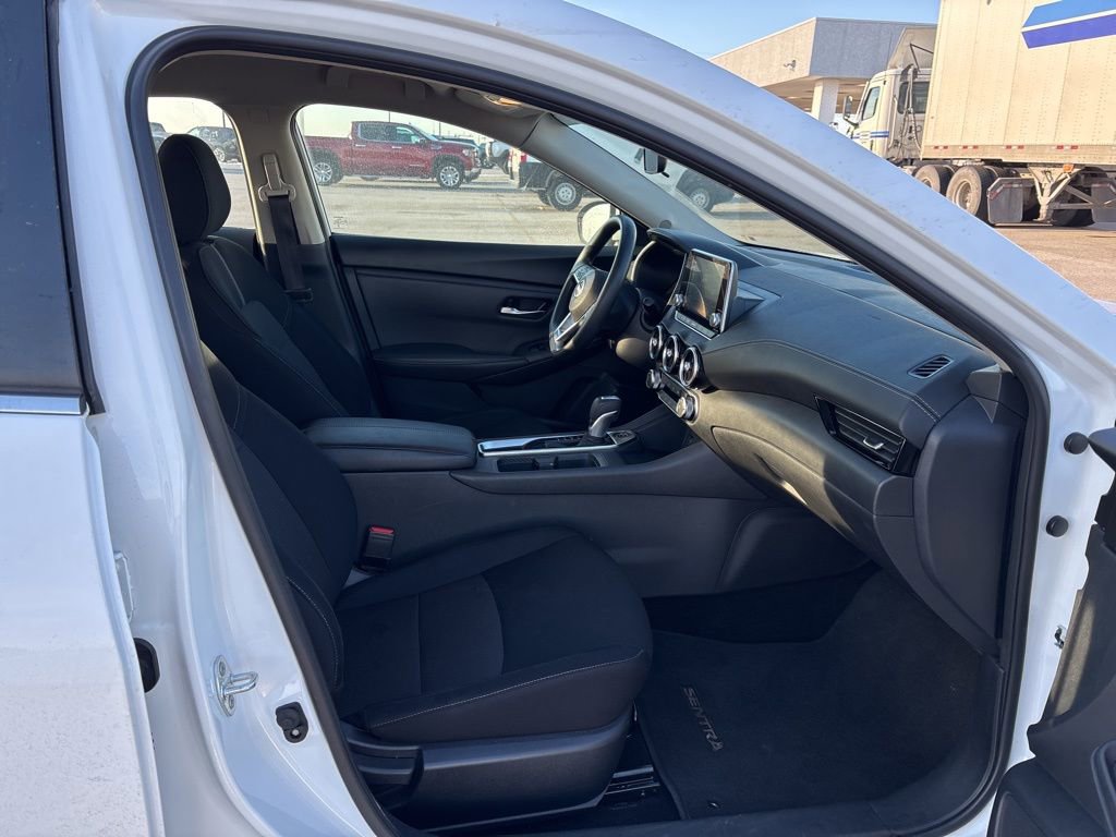 Used 2024 Nissan Sentra SV FWD image 18