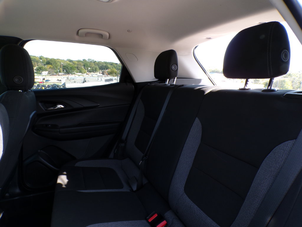 Used 2025 Chevrolet TrailBlazer LT AWD/4WD image 16