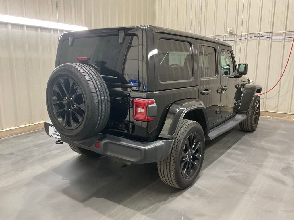 Used 2025 Jeep Wrangler Unlimited Sahara image 22