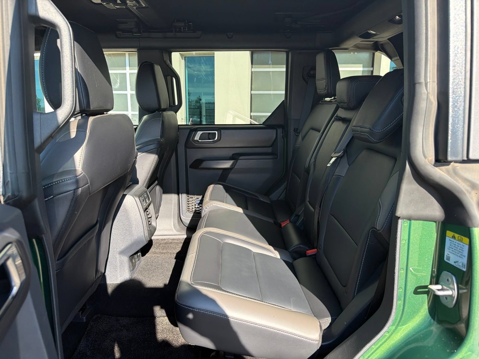 Used 2025 Ford Bronco Outer Banks AWD/4WD image 6