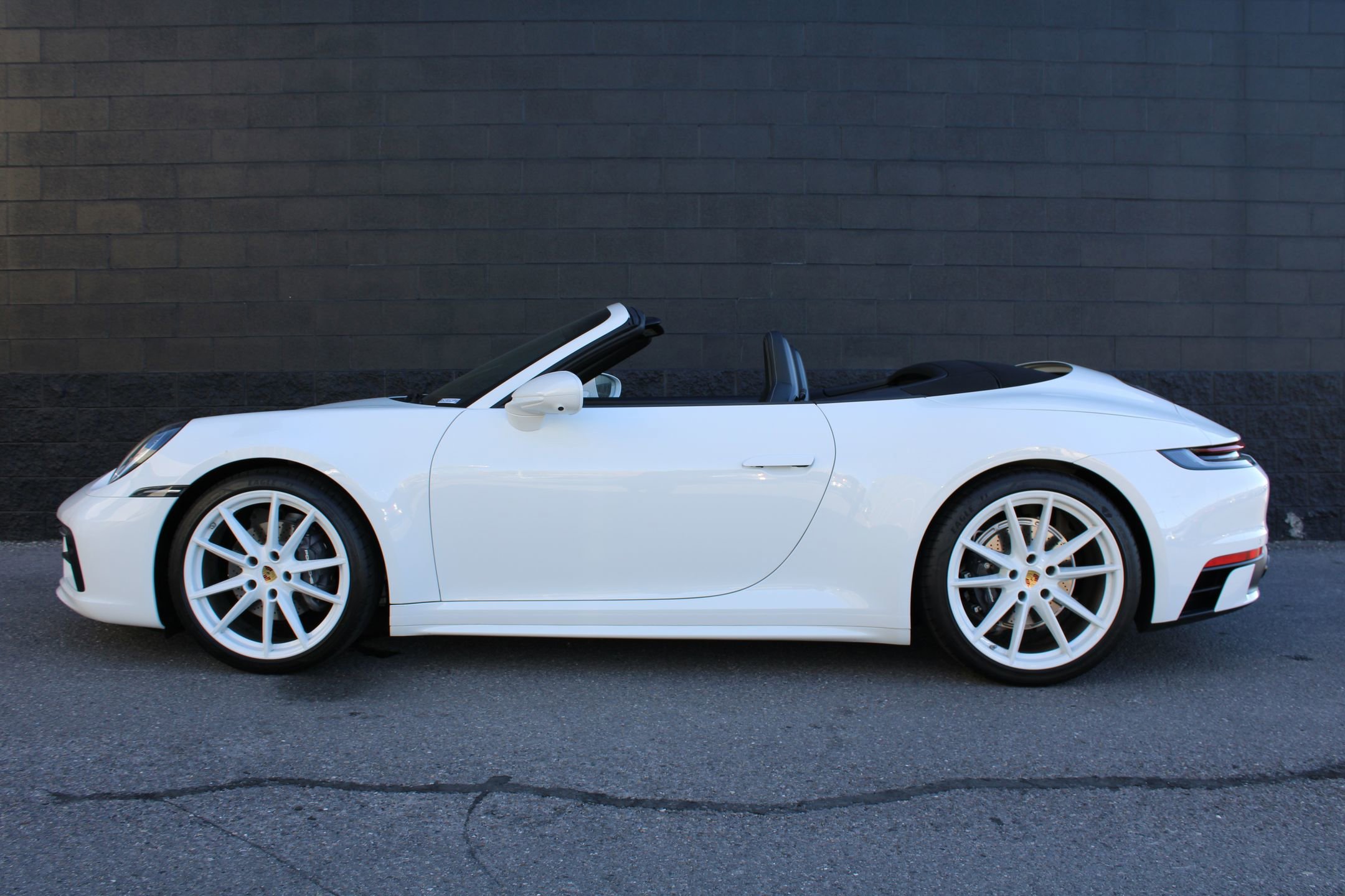 Used 2024 Porsche 911 Carrera image 30