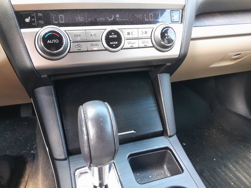 Used 2015 Subaru Outback 3.6R Limited AWD/4WD image 25