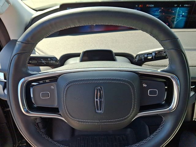 Certified 2025 Lincoln Navigator L Reserve AWD/4WD image 19