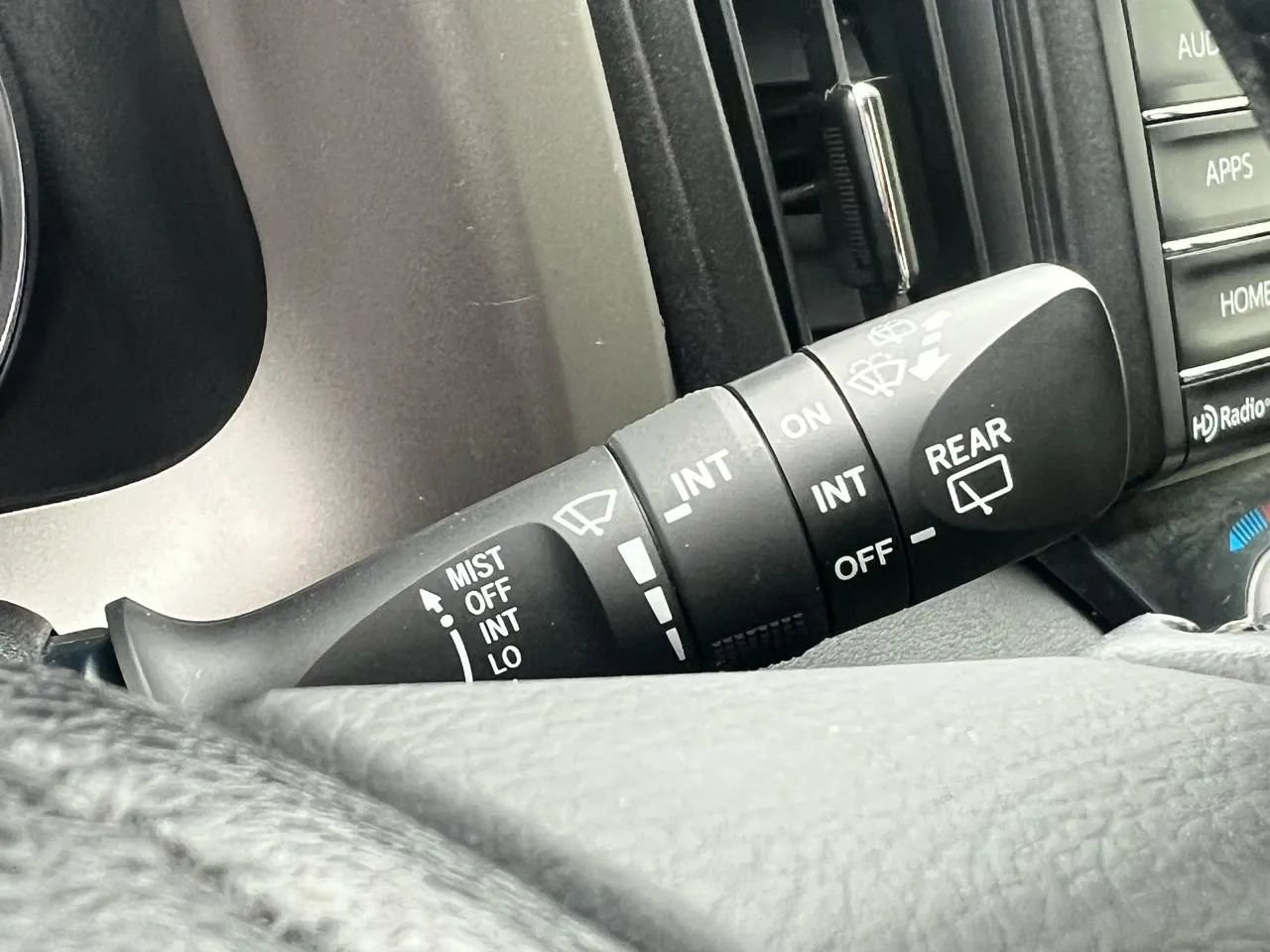 Used 2016 Toyota RAV4 XLE FWD image 13