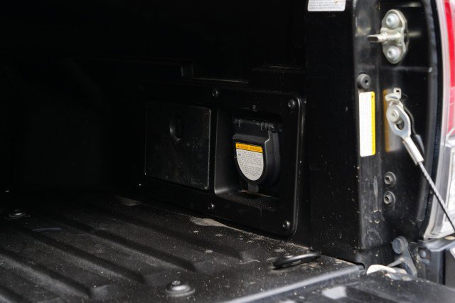 Used 2020 Toyota Tacoma TRD Sport image 40