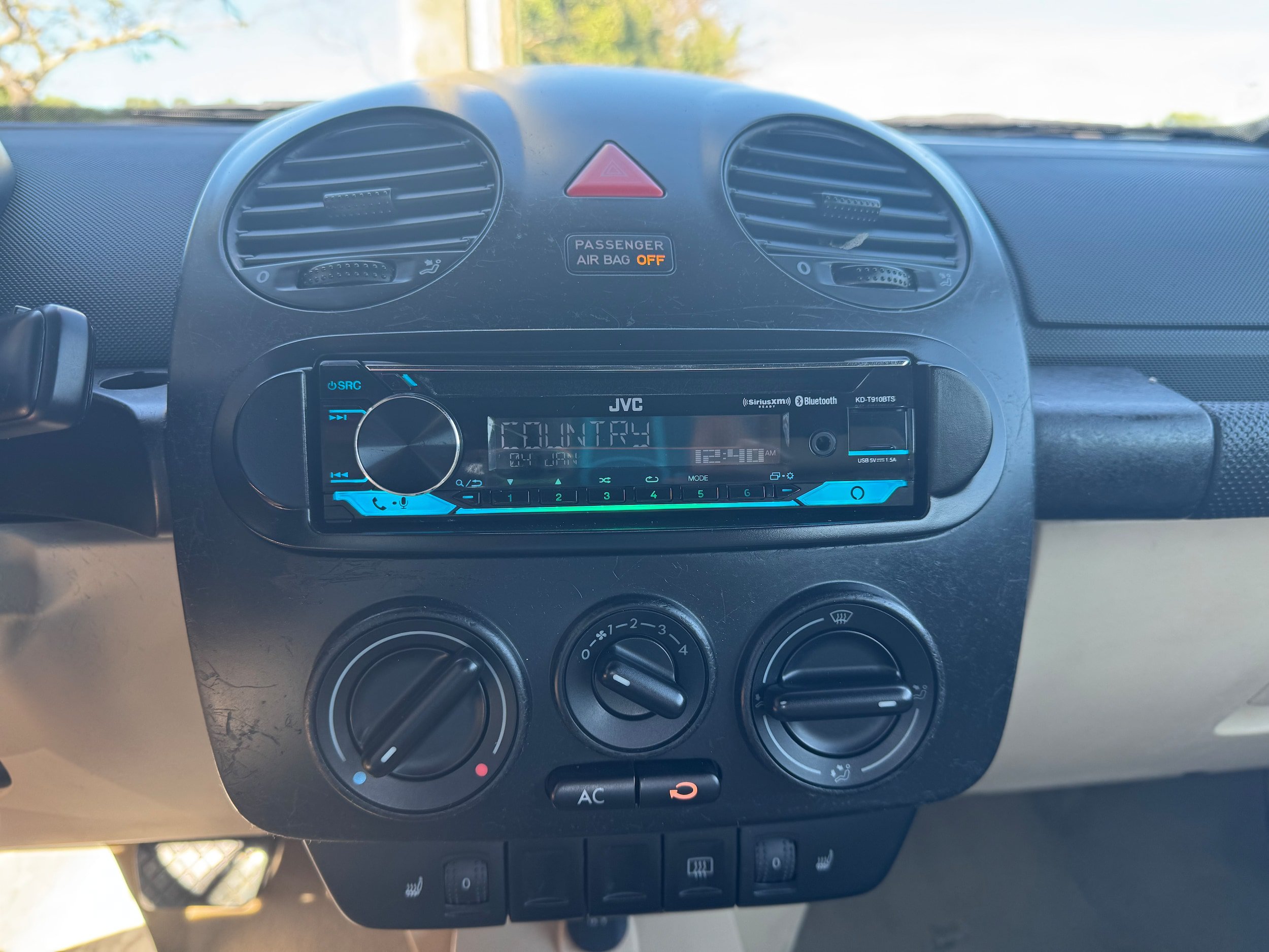 Used 2005 Volkswagen Beetle GLS FWD image 19