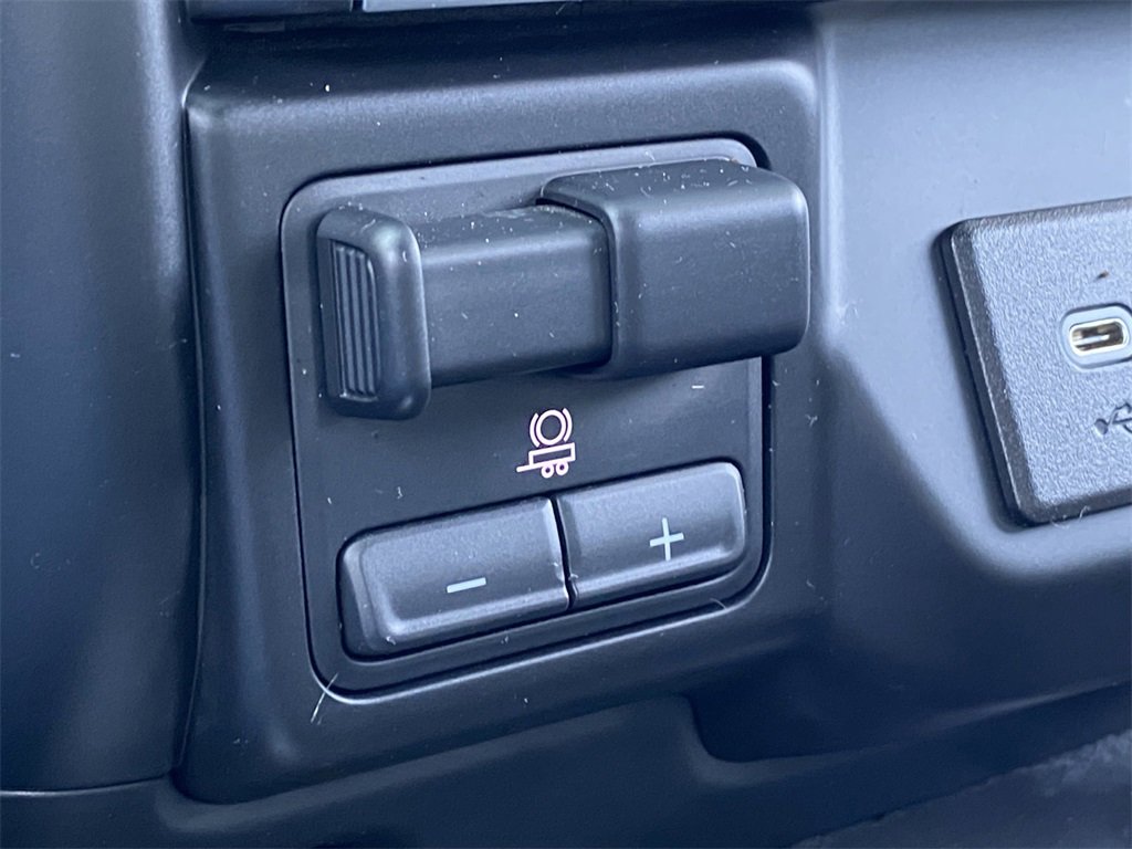 Used 2022 Chevrolet Silverado 1500 LTZ image 36