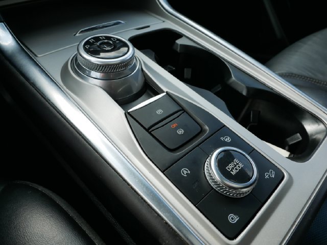 Used 2022 Ford Explorer Platinum w/ Equipment Group 601A AWD/4WD image 22
