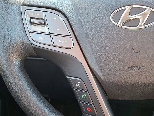 Used 2018 Hyundai Santa Fe SE image 23