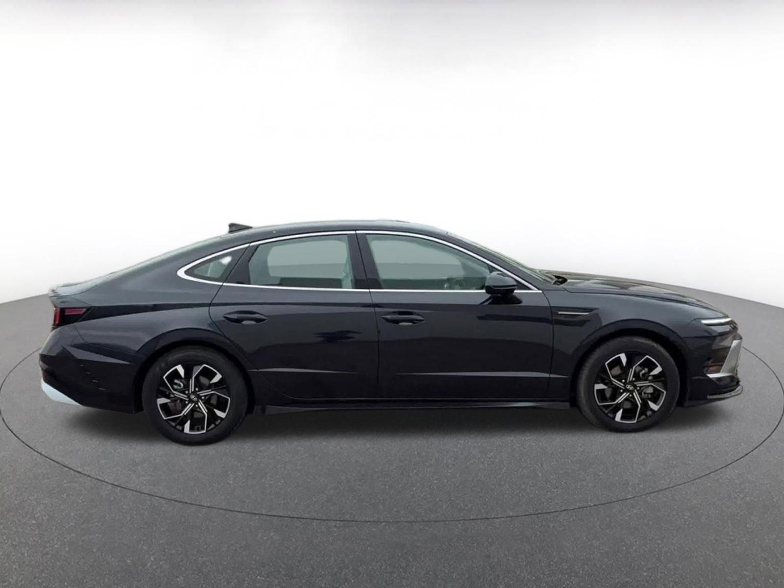 Used 2025 Hyundai Sonata SEL image 16