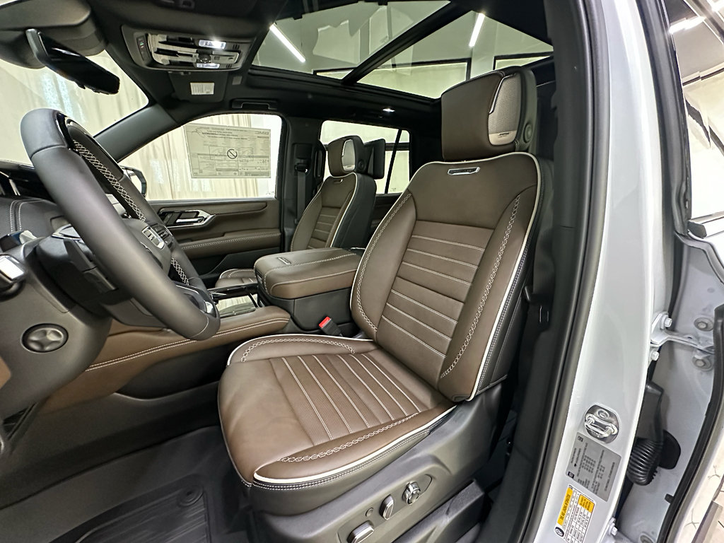 New 2026 GMC Yukon Denali Ultimate AWD/4WD image 23