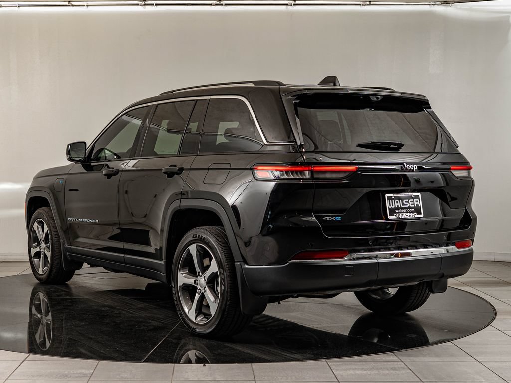 Used 2022 Jeep Grand Cherokee Limited 4xe w/ Luxury Tech Group II AWD/4WD image 7