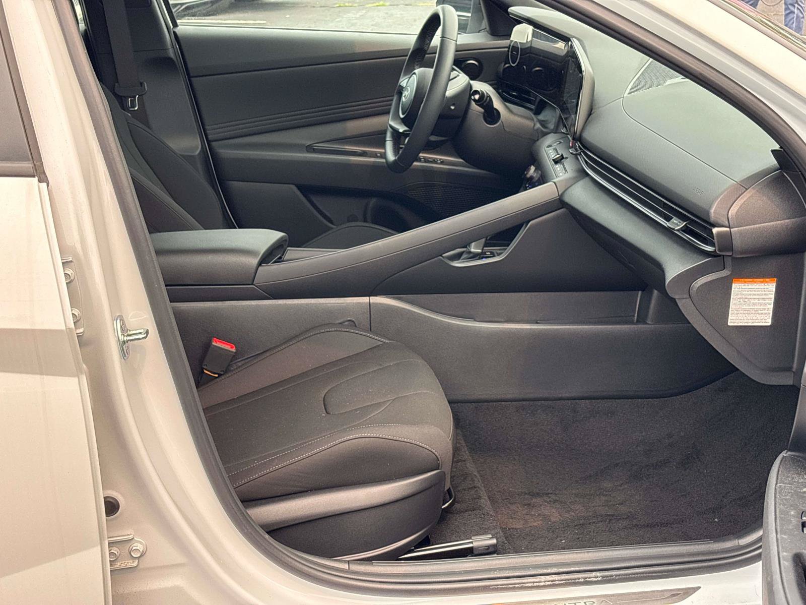 Certified 2026 Hyundai Elantra SEL FWD image 15