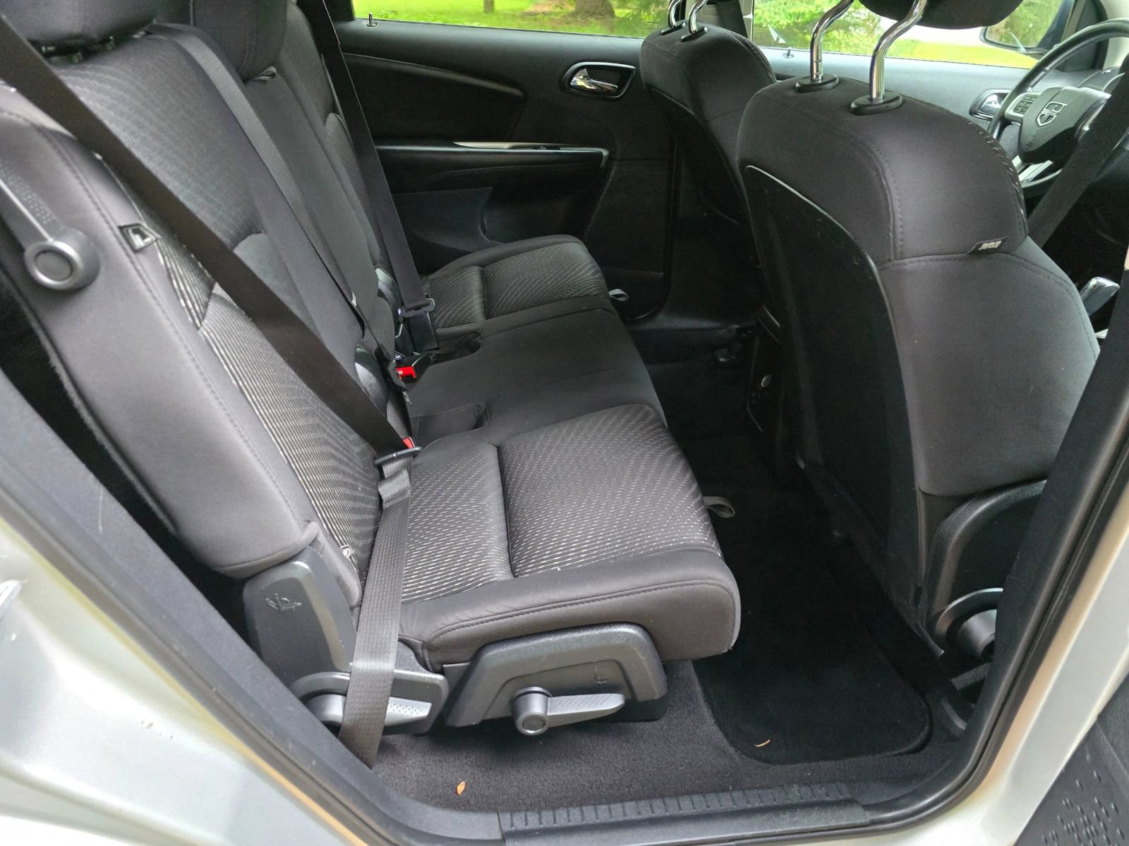 Used 2013 Dodge Journey SXT w/ Flexible Seating Group FWD image 15