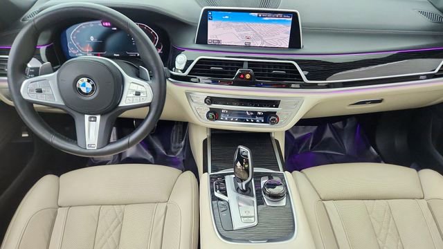 Used 2022 BMW 740i w/ M Sport Package image 35